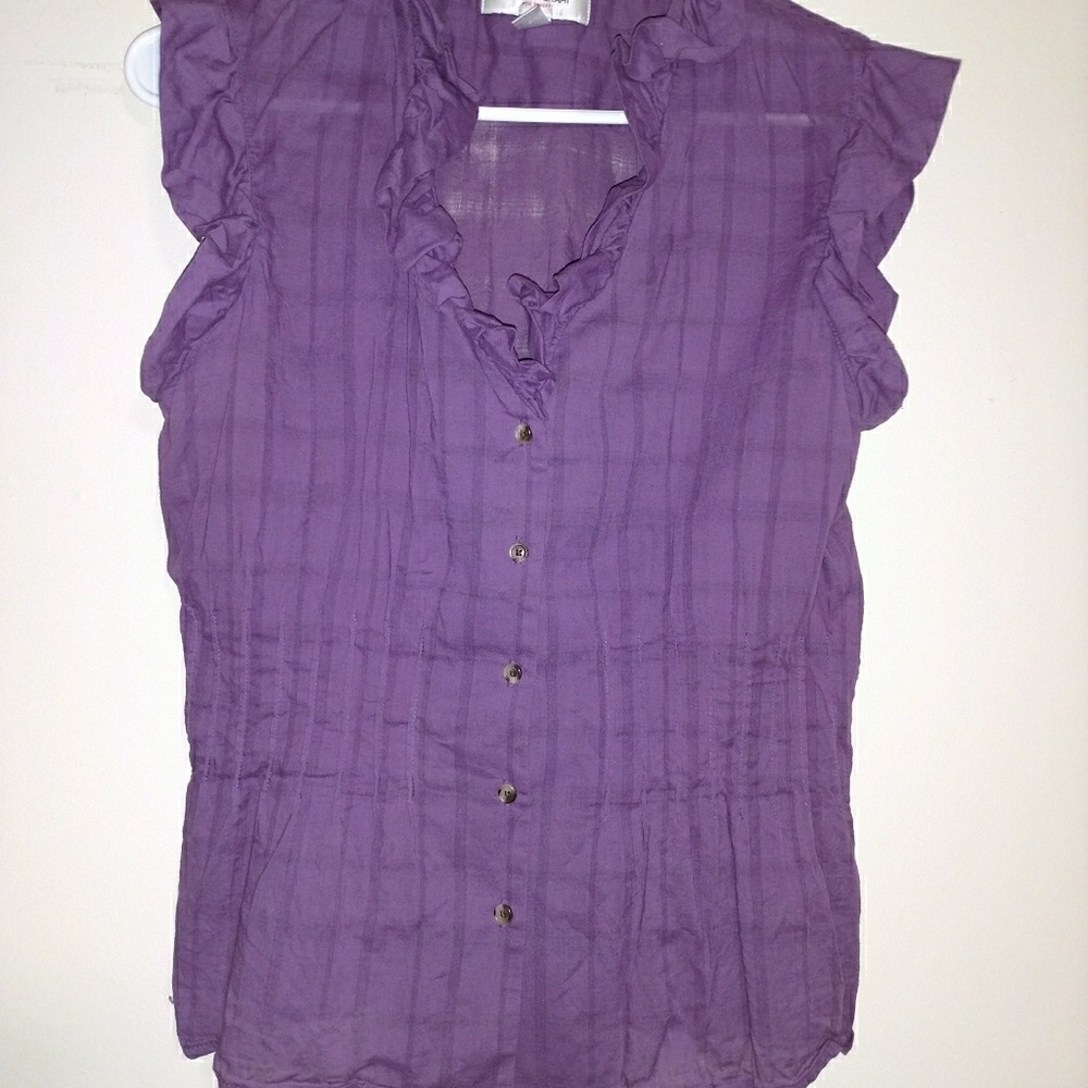 Ruffled summer top